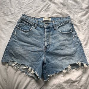 Curve Love High Rise Dad Short. Size 29/8